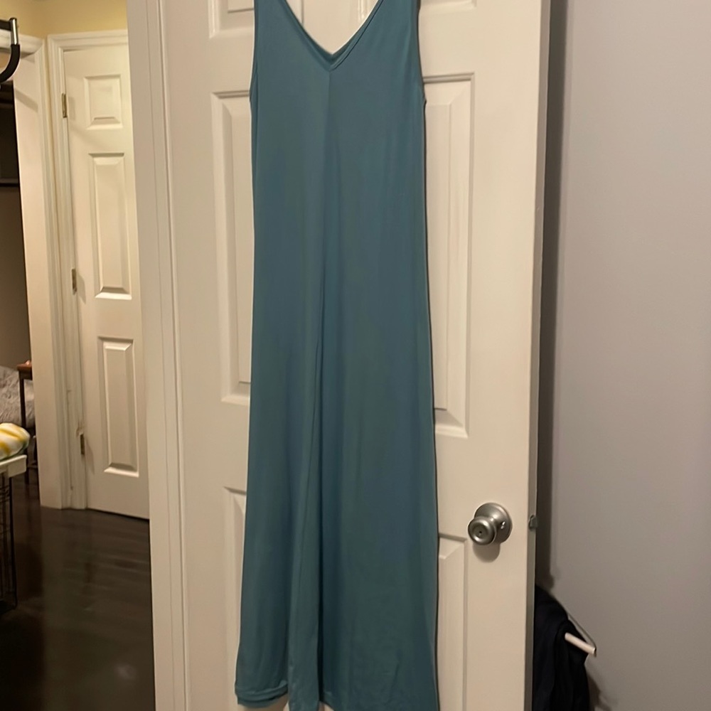 Maxi dress worn 1x great condition